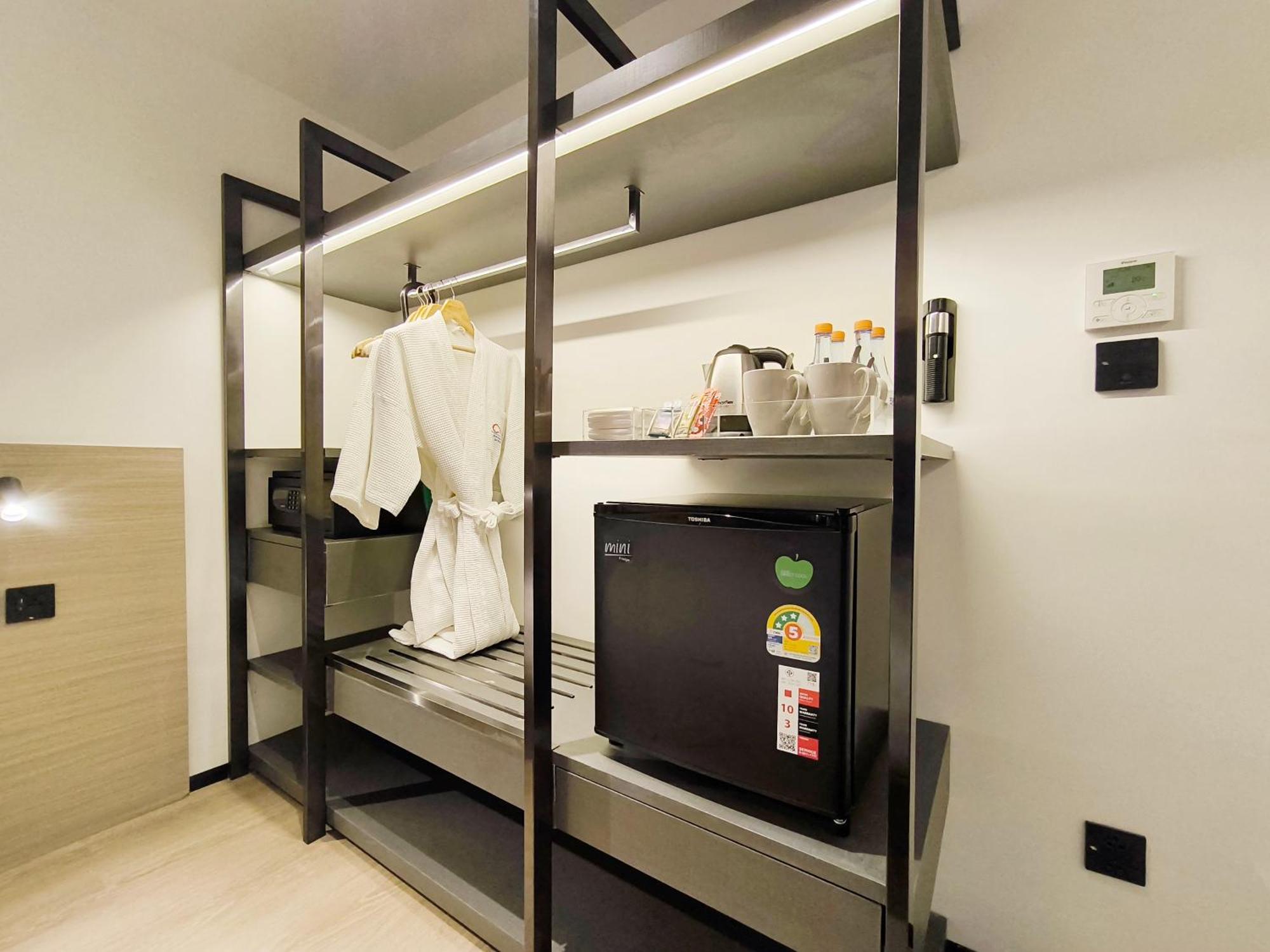 Отель Citichic Sukhumvit 13 By Compass Hospitality - Newly Renovated Бангкок Экстерьер фото