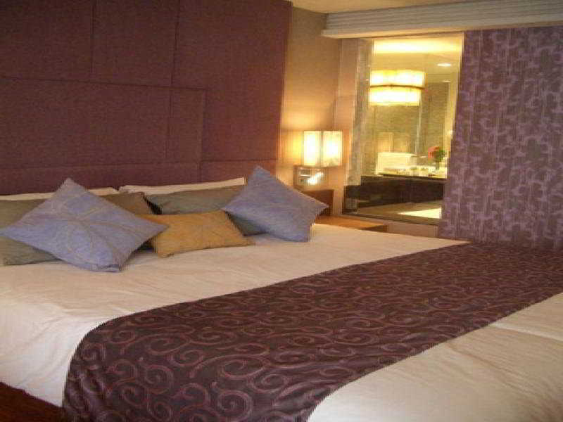 Отель Citichic Sukhumvit 13 By Compass Hospitality - Newly Renovated Бангкок Экстерьер фото