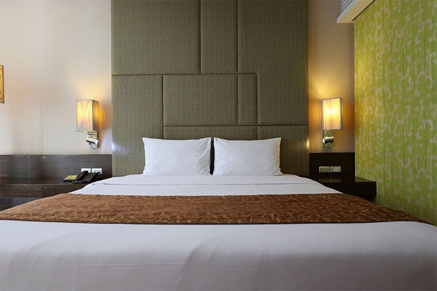 Отель Citichic Sukhumvit 13 By Compass Hospitality - Newly Renovated Бангкок Экстерьер фото