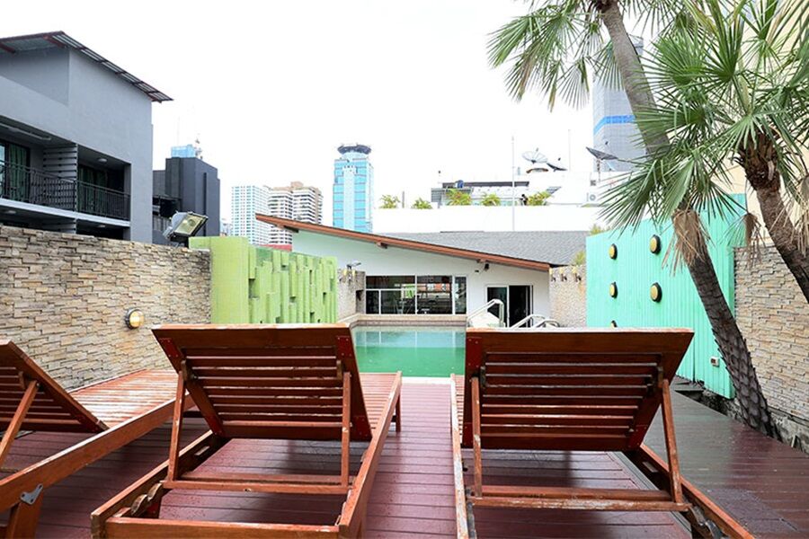 Отель Citichic Sukhumvit 13 By Compass Hospitality - Newly Renovated Бангкок Экстерьер фото